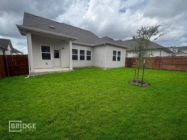 Building Photo - LIVINGSTON PLAN