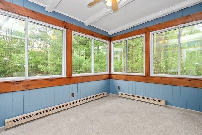 Building Photo - 72 Westfield Dr