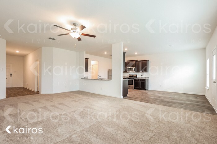 Building Photo - 938 Shady Brk