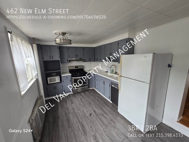 Building Photo - 462 New Elm St