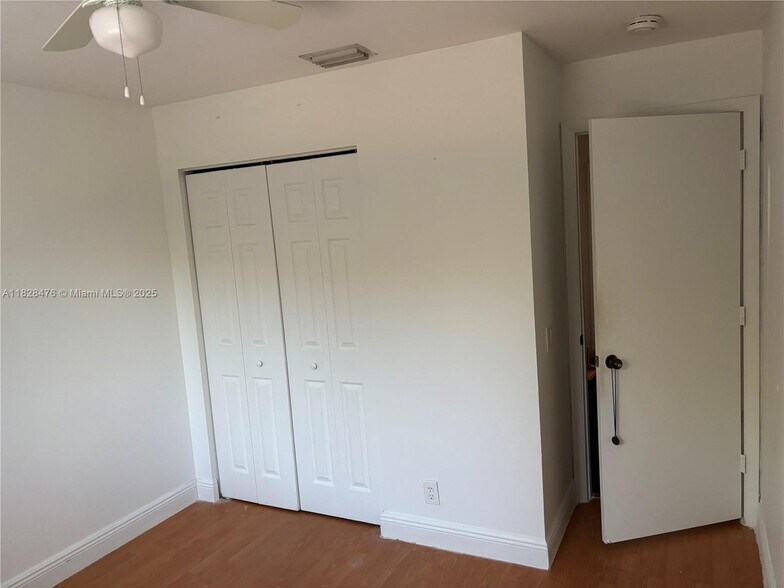 Building Photo - 4361 Dogwood Cir