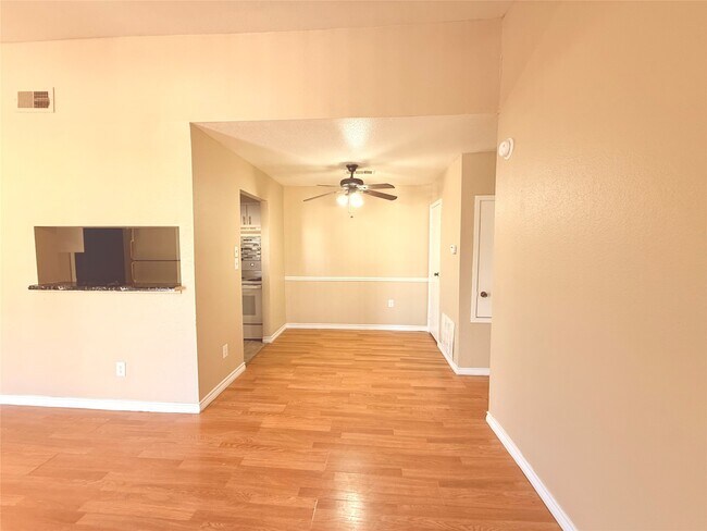 Building Photo - 12655 Ashford Meadow Dr