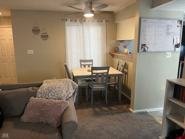 Building Photo - 2922 Eagles Crest Cir