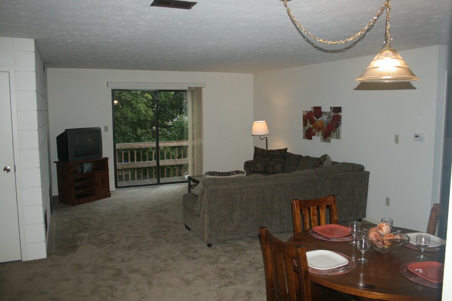 Shaler Highlands Apartments 629 Glen Malcolm Dr Glenshaw PA 15116