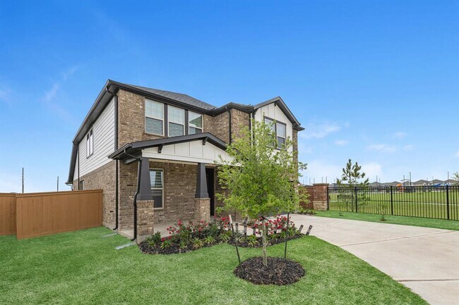Building Photo - 5502 Pearl Vis Dr