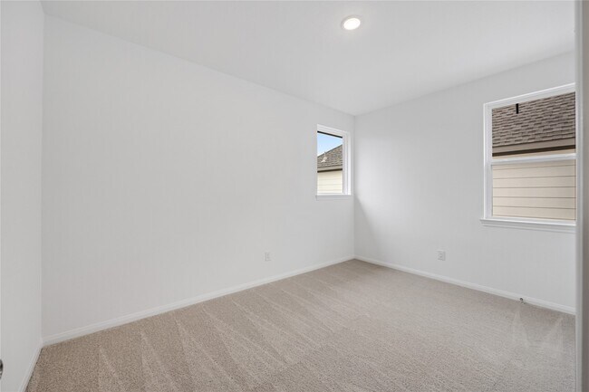 Building Photo - 7223 Blue Gentiana Ln