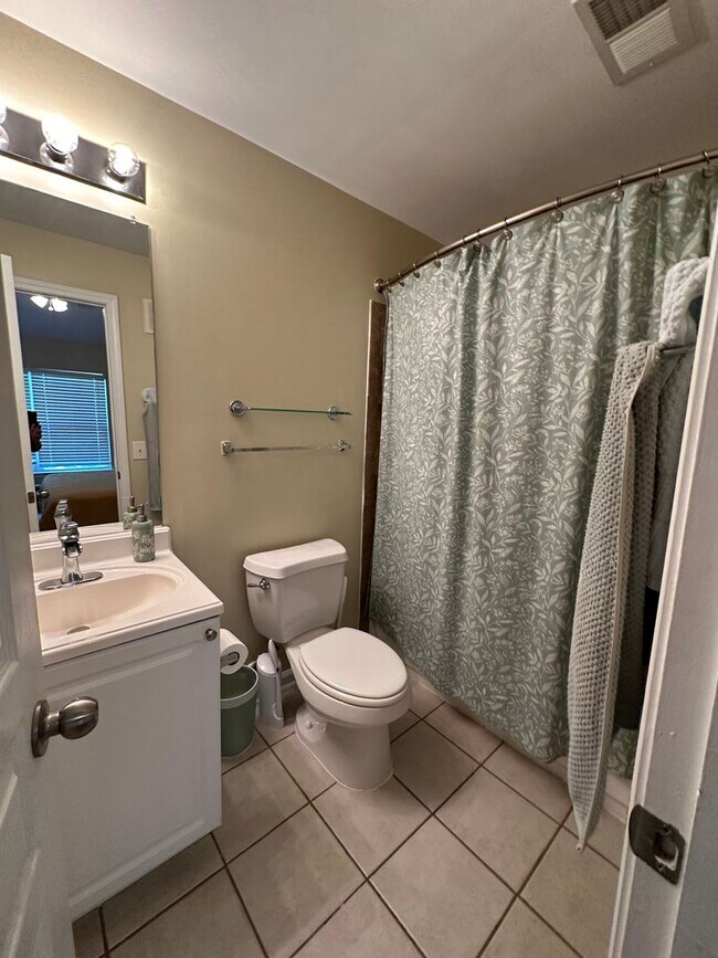 Building Photo - 1855 Candlewood Ct