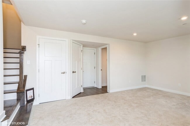 Building Photo - 4806 Spruce Rd