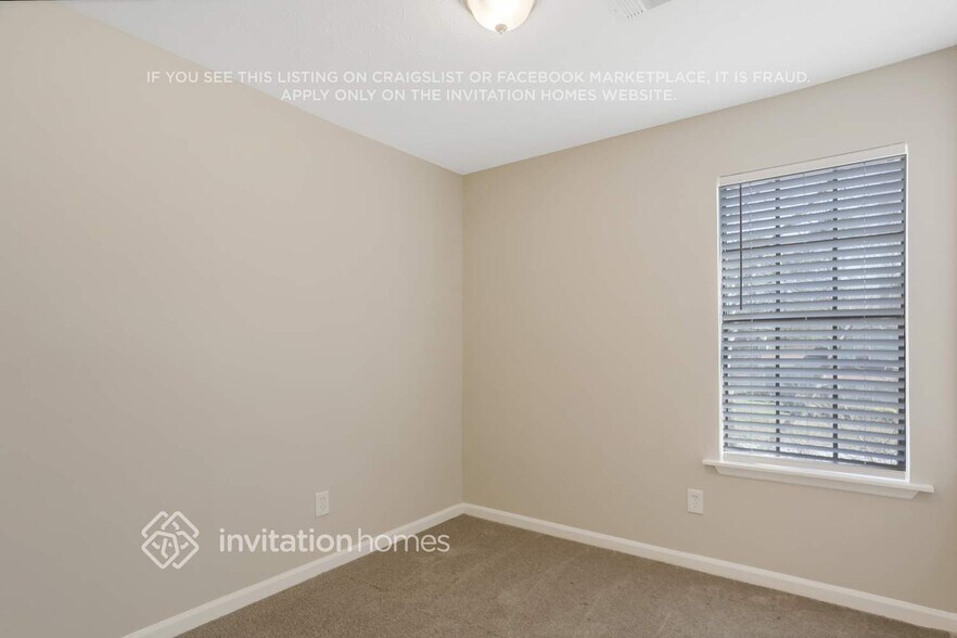 Building Photo - 2041 Wendover Dr