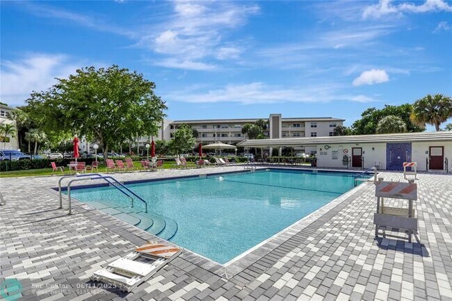 Building Photo - 3402 Bimini Ln