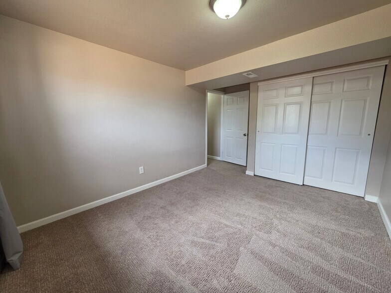 Building Photo - 2970 Maverick Dr