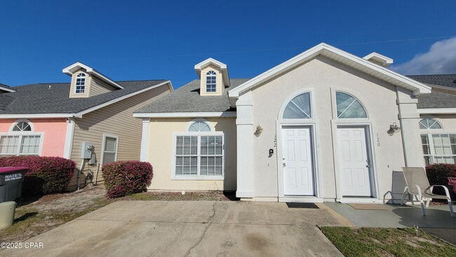 Primary Photo - 122 Seagrass Way