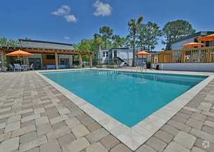 Building Photo - Cypress Park Apartments