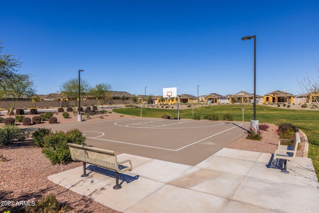 Building Photo - 15292 W Linden St