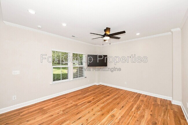 Building Photo - 105 Goodson Pl