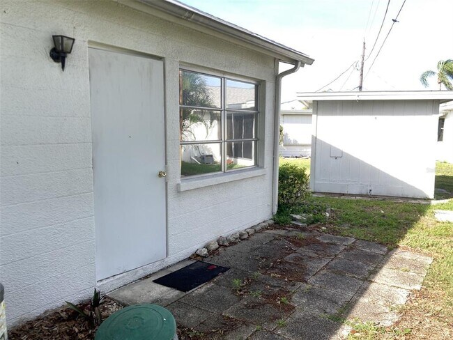 Building Photo - 6110 Coral Way