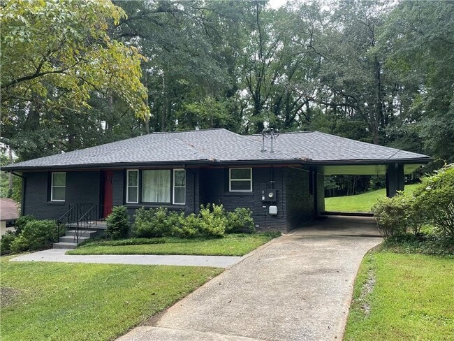 Primary Photo - 1397 Skyhaven Rd SE