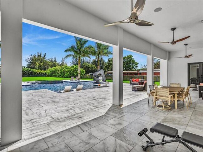 Building Photo - 6122 SW 173rd Way