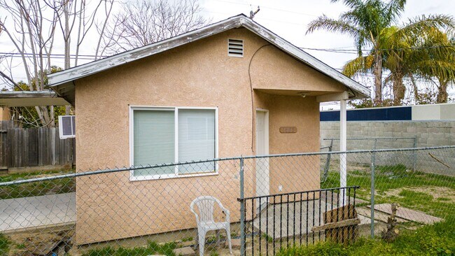 Building Photo - 1435 Nadine Ave
