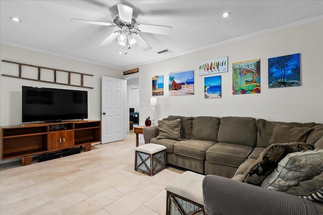 Building Photo - 1275 Summerwood Cir