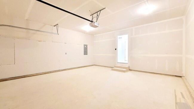 Building Photo - 1929 Blue Stem Ct