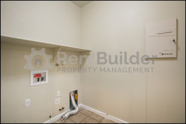 Building Photo - CALL US TODAY AT (505) 808-6467 TO SCHEDUL...