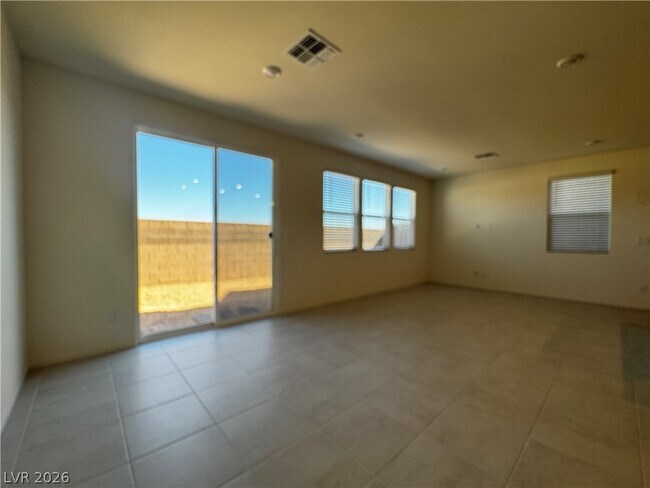 Building Photo - 9250 Innot Ave