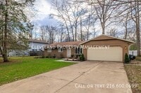 Building Photo - 870 Robinwood Ave