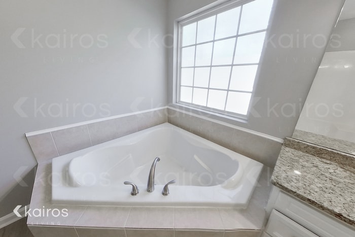 Building Photo - 334 Amanda Dr