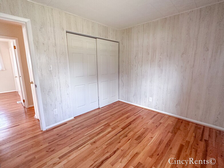 Building Photo - 1647 Rockhurst Ln