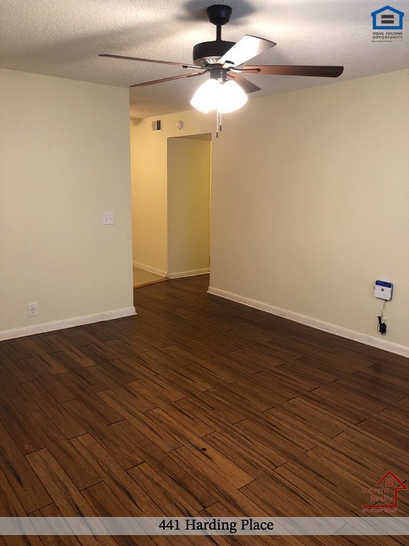 Building Photo - 441 Harding Pl