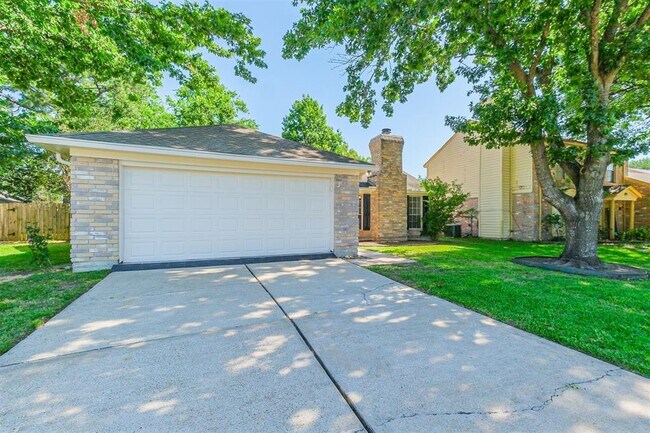 Primary Photo - 12326 Flaxen Dr