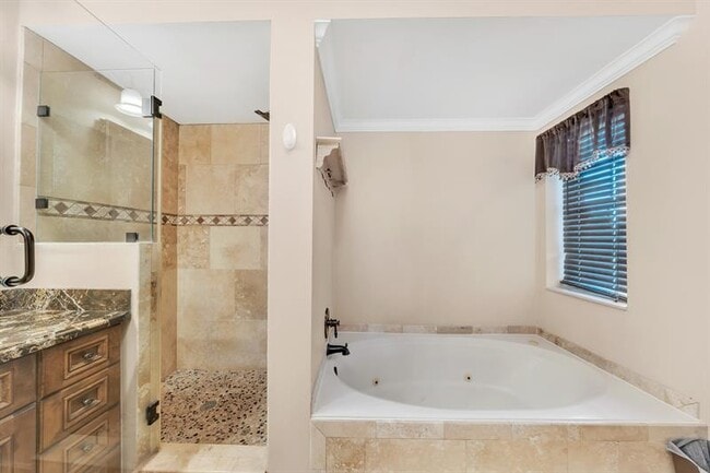 Building Photo - 7644 Elm Ridge Dr