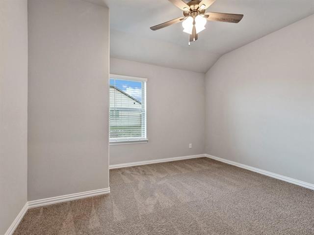 Building Photo - 2106 Sandpiper Wy