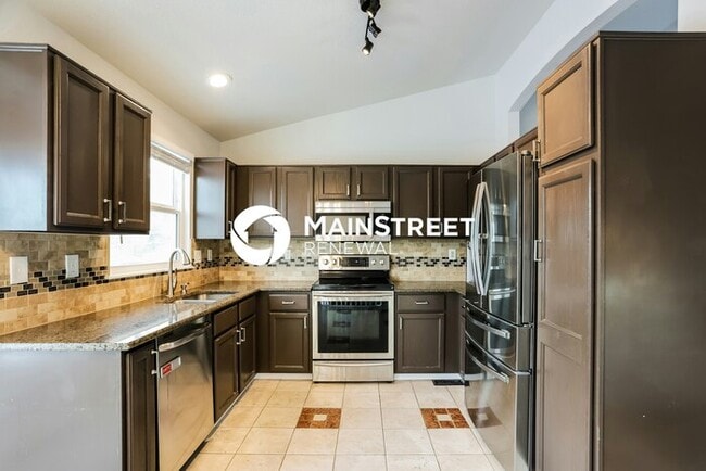 Building Photo - 3 Bedroom Pet-Friendly Home in BRIGHTON, C...