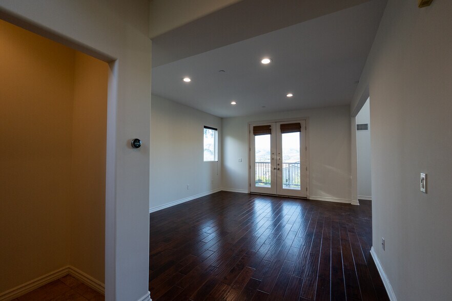 Building Photo - 1259 Gonzales Rd