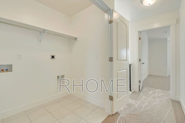 Building Photo - 16106 S Bodmin Way