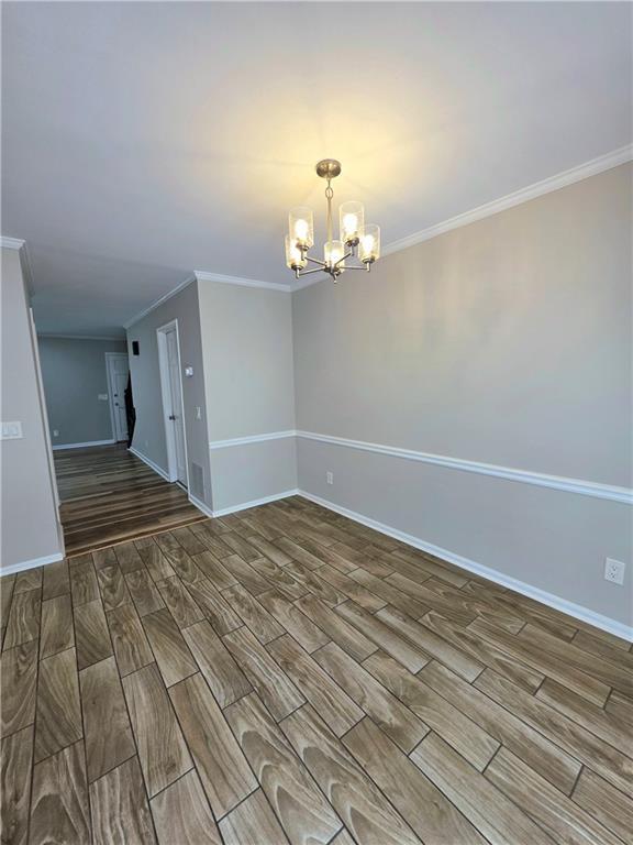 Building Photo - 765 N Parkwood Rd