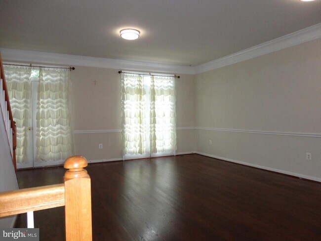 Building Photo - 24699 Kings Canyon Square