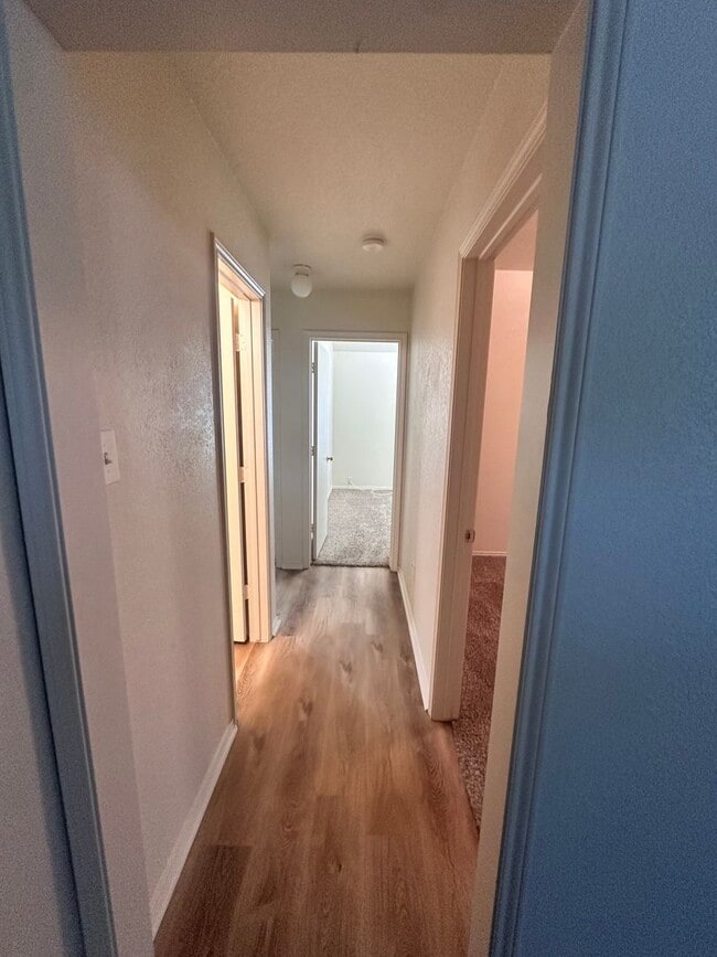 Building Photo - 3/2/2 - Near Main Street in the heart of Weatherford.