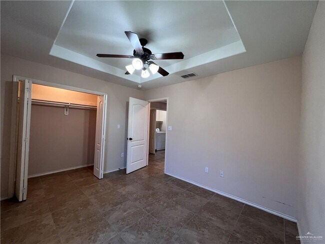 Building Photo - 31 Butkus Dr