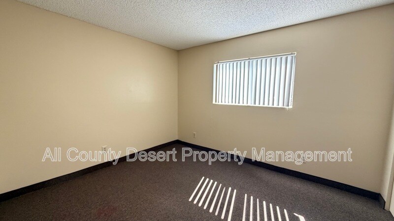 Building Photo - 13079 Eliseo Rd