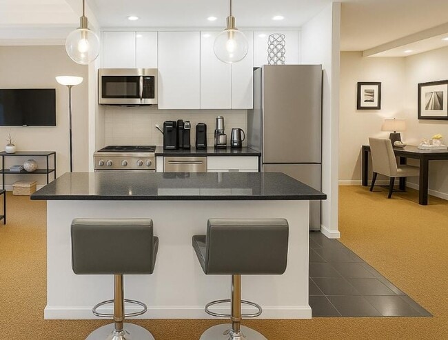 Building Photo - 1 bedroom in New York NY 10019