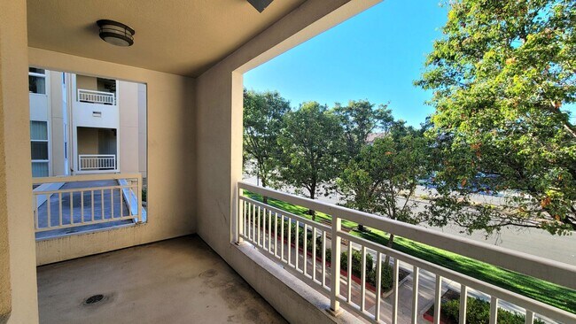 Building Photo - Epic REA - Great 1 BR/1 BA Condo w/Parking in Montebello Community of Cupertino