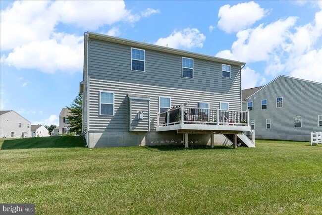 Building Photo - 305 Goodwick Dr