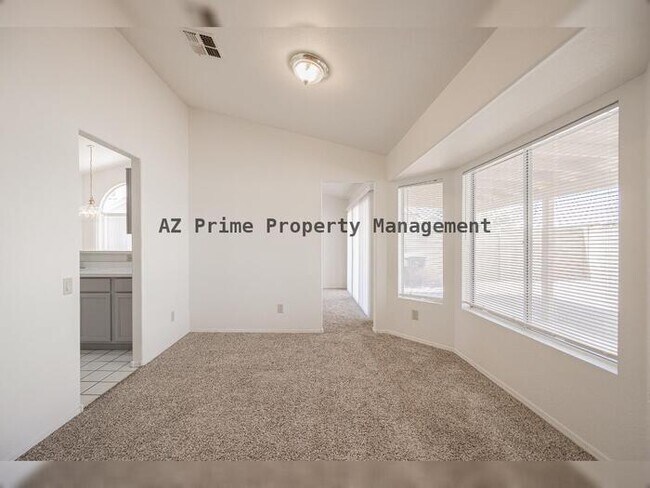 Building Photo - 4326 E Encinas Ave