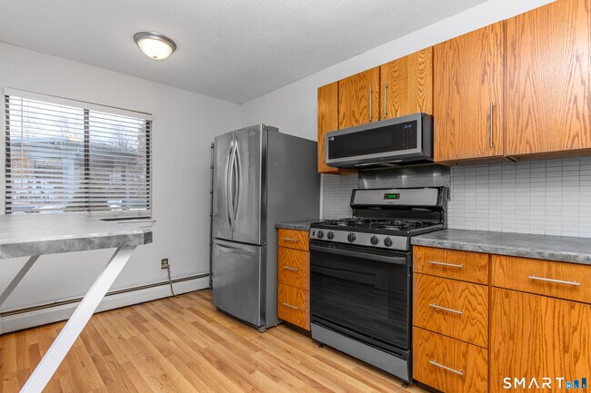 Building Photo - 5 Staunton Ct