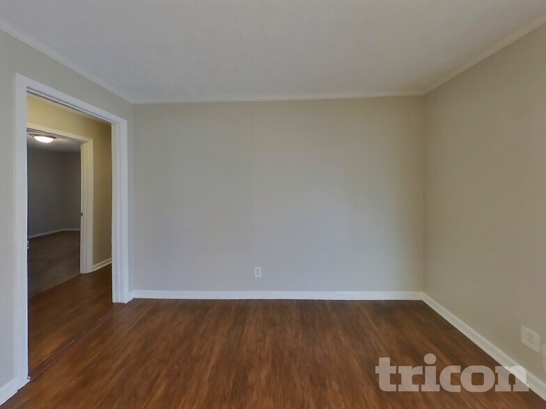 Building Photo - 2807 Alamo Pl