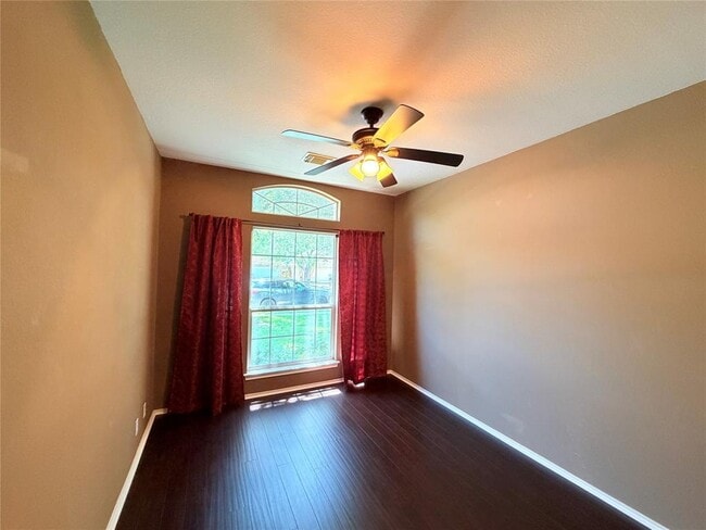 Building Photo - 4415 Hunters Lodge Dr