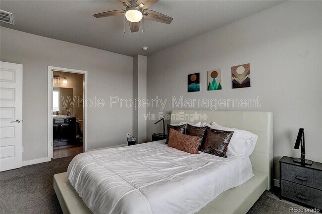 Building Photo - 6605 Warren Dr